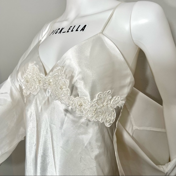 M VS Victoria’s Secret Vintage Embellished Perl White Satin Bride Slip and Robe - Picture 8 of 13